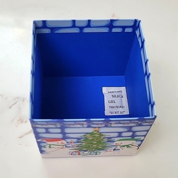 Holiday Gift Box - Picture 5 of 11